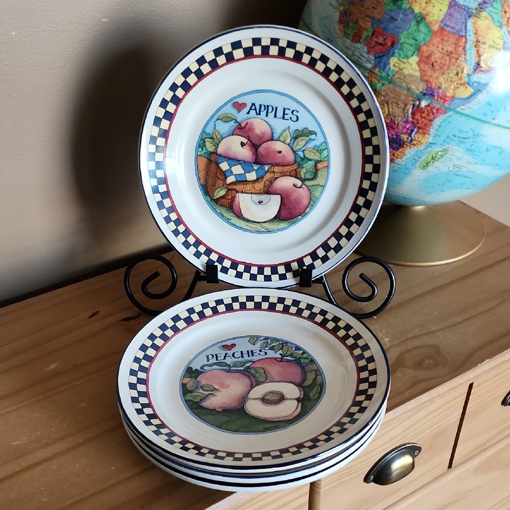 Susan Winget Harvest Fair Centre Dinner Plates set Of 4